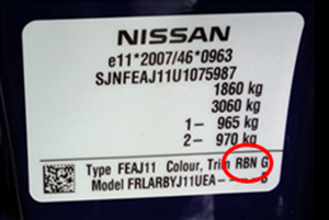 Etiquette indication code couleur Nissan